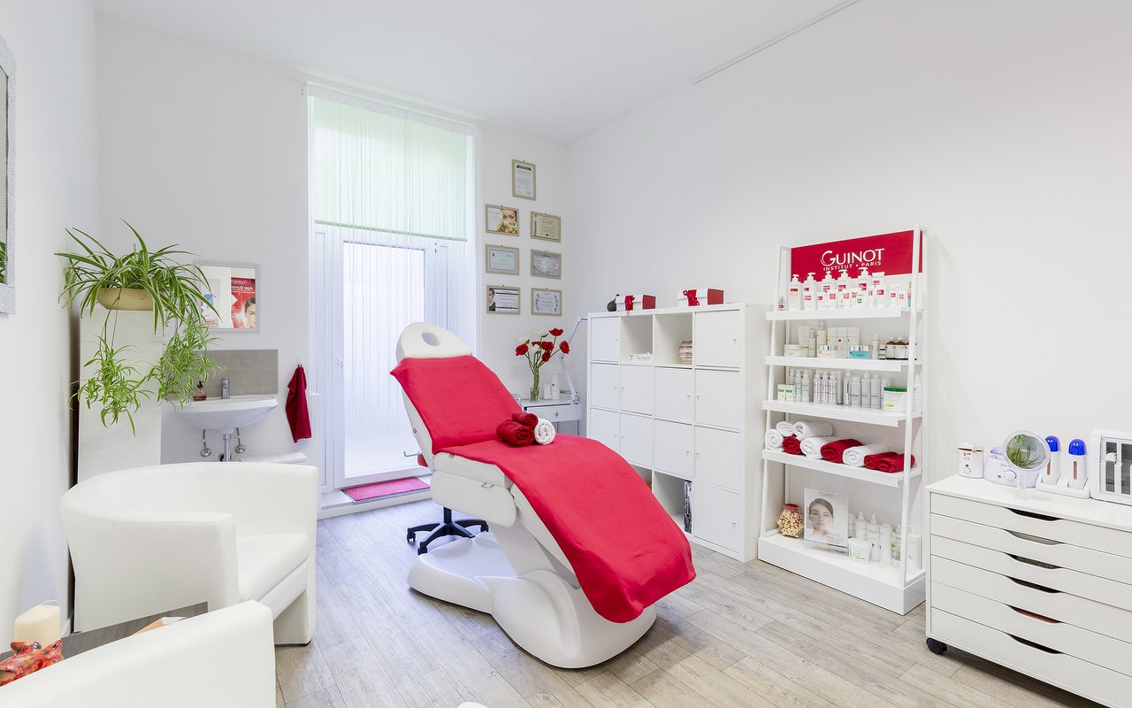 Augenbrauen Wimpern Farben In Friedrichstadt Dusseldorf Treatwell