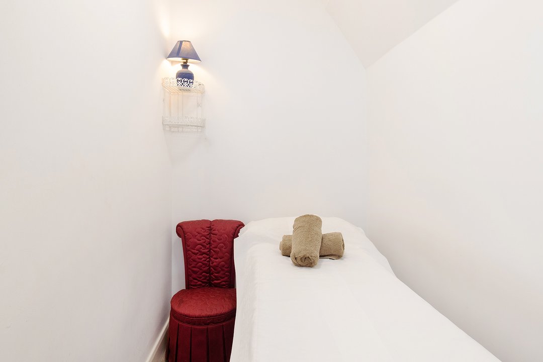 Healthwise Acupuncture Herbal & Massage, Angel, London