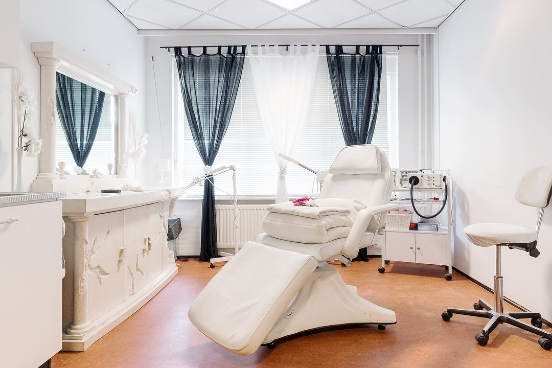 Anita’s nailz & lashes, Hoogvliet, Rotterdam