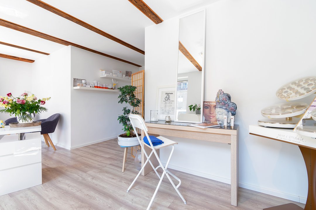 Cosmetique la poudre, Teltow