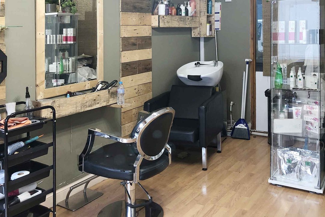 Hairdressers And Hair Salons Near Edmonton London Treatwell