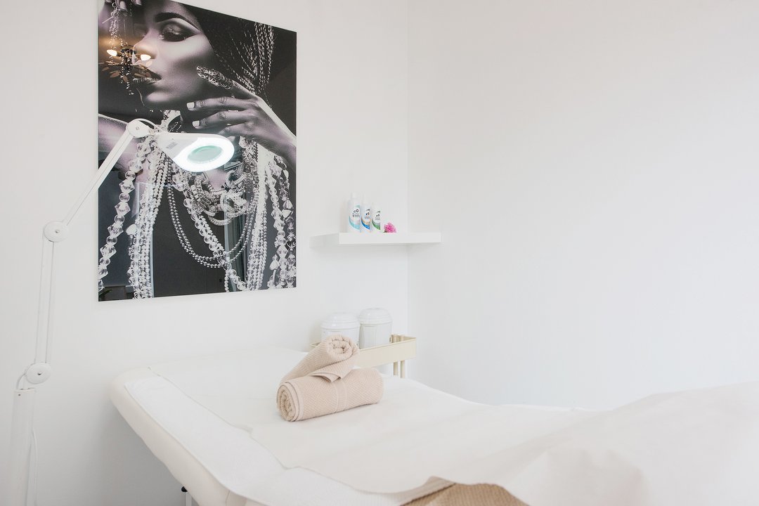 Flora waxsalon, Leiden
