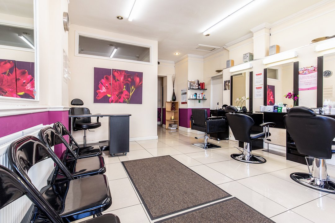 Glitz N Glam MordenOLD, Morden, London