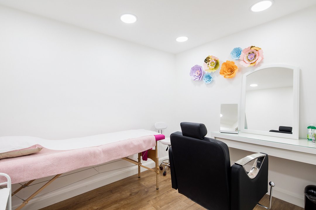 Neda at Beauty Master & Nails, Spitalfields, London