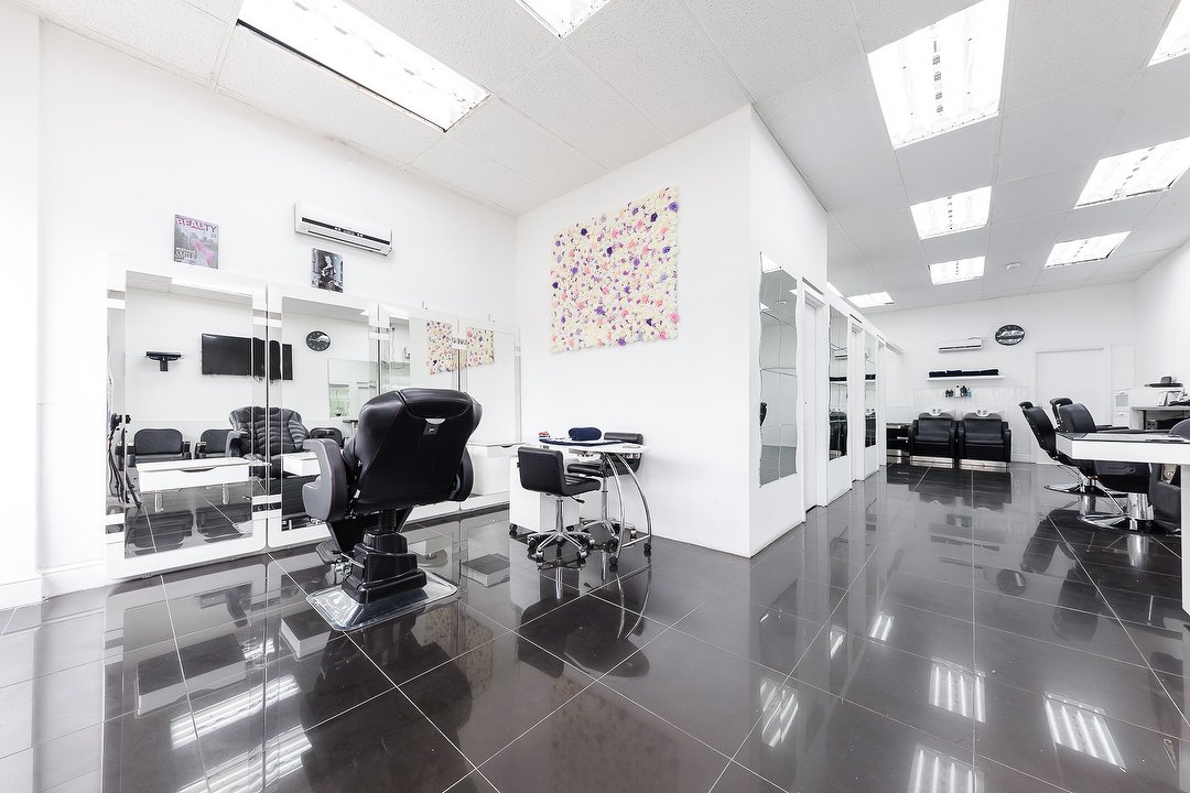 Isma Beauty Salon, Edgware, London