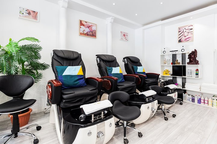 Annie Nail - Onglerie Paris - Photo de couverture - OneBooking