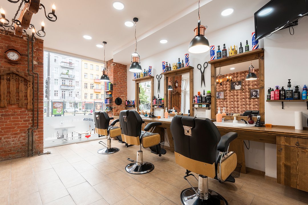 Throne Friseur Barbershop Barber Shop In Prenzlauer Berg Berlin Treatwell