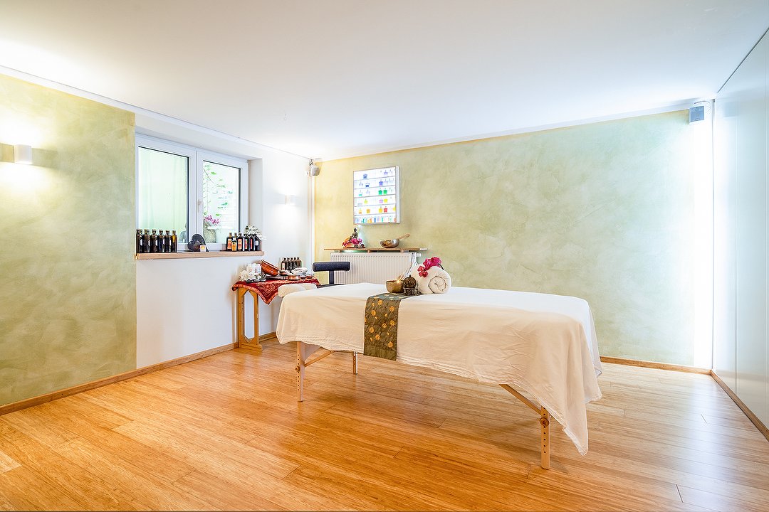 Pure - Massagepraxis & Yoga Studio, Obermenzing, München