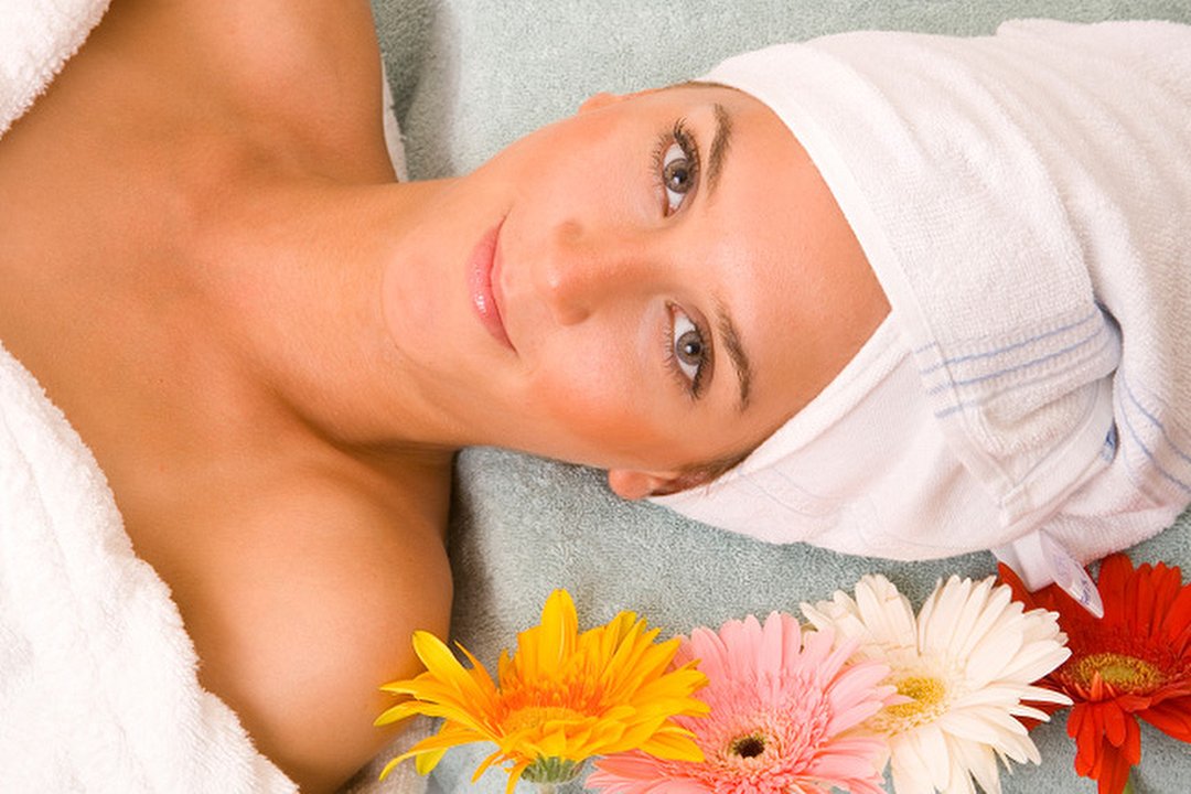 Beauty and Imagine Livingston, Livingston village, West Lothian