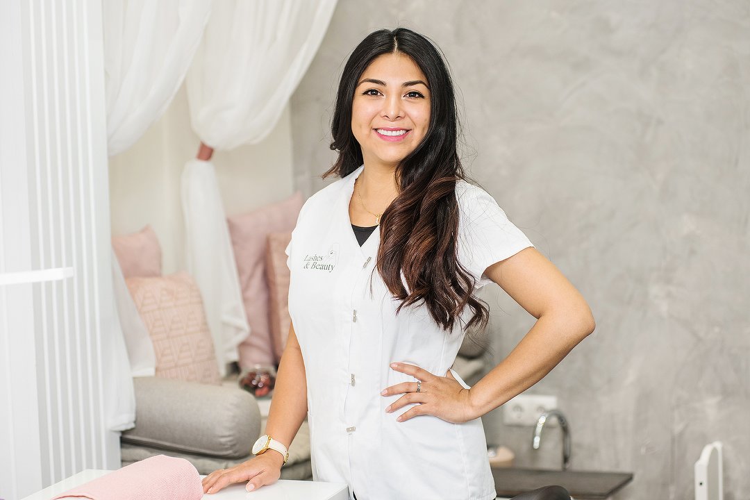 Lashes & Beauty by Alisson Navarro, Paseo de Extremadura, Madrid