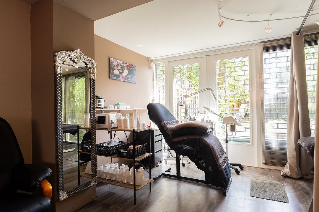 Beautycenter Sunita, Mathenesserweg, Rotterdam