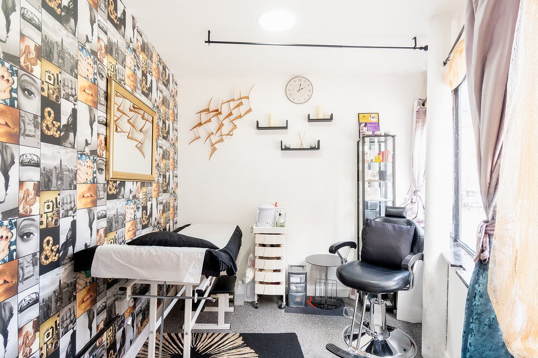 WV1 Brows, Wolverhampton