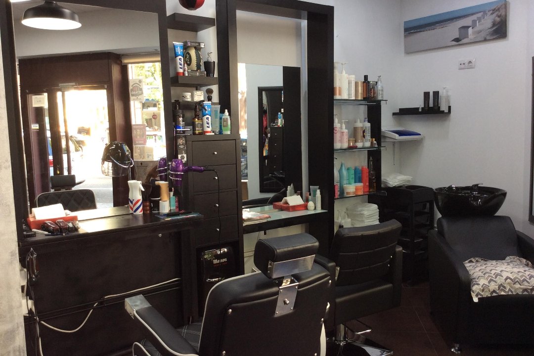 Peluquería y estética Luck y Angy, Bellas Vistas, Madrid