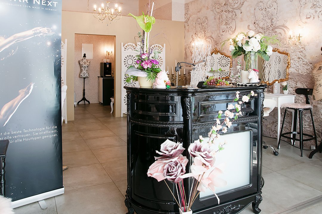 Seniora Brow & Beauty Bar, Heddernheim, Frankfurt am Main