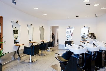 Tropical Joy - Hair & Beauty Bar