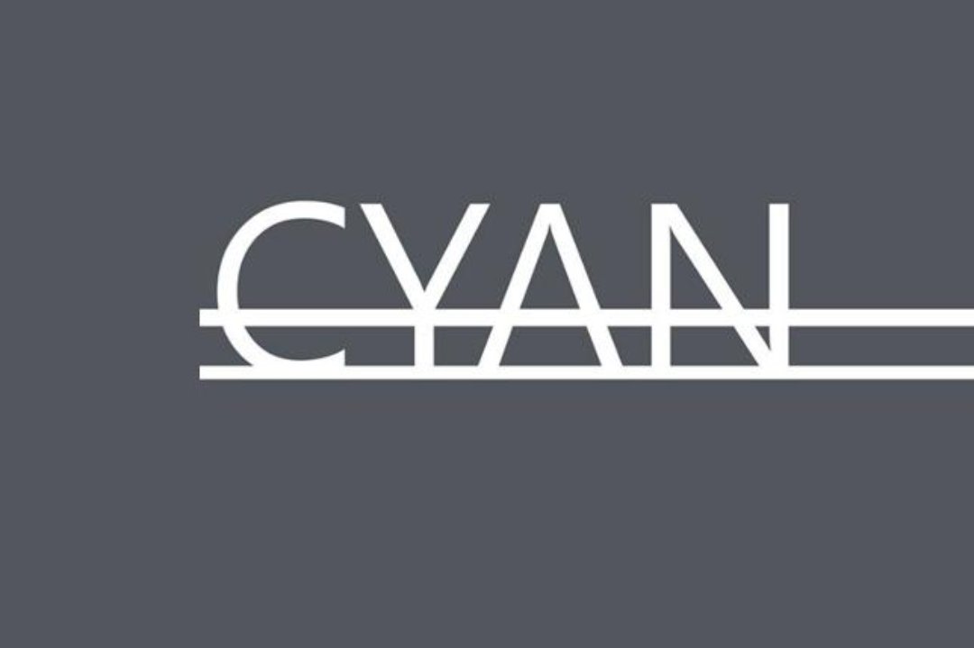 Cyan Beauty, Edinburgh Old Town, Edinburgh