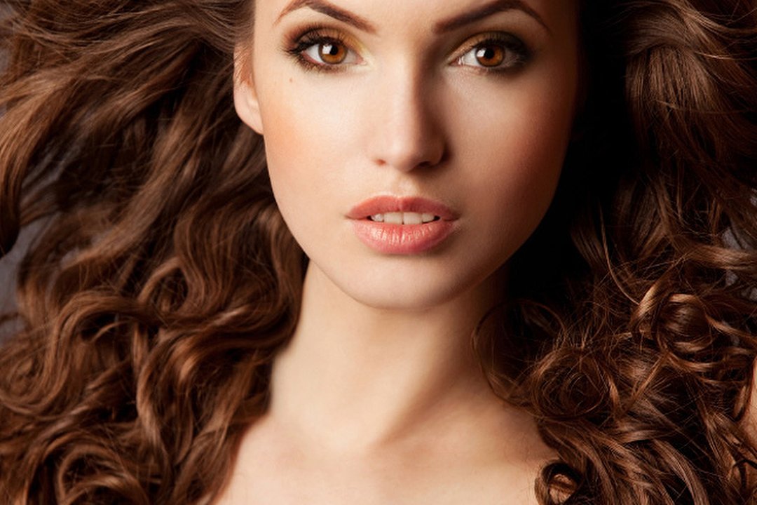 Cutting Crew UK Vauxhall, Vauxhall, London