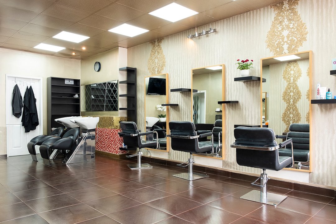 Studio Seven - Closed, Tube station Arsenal, London