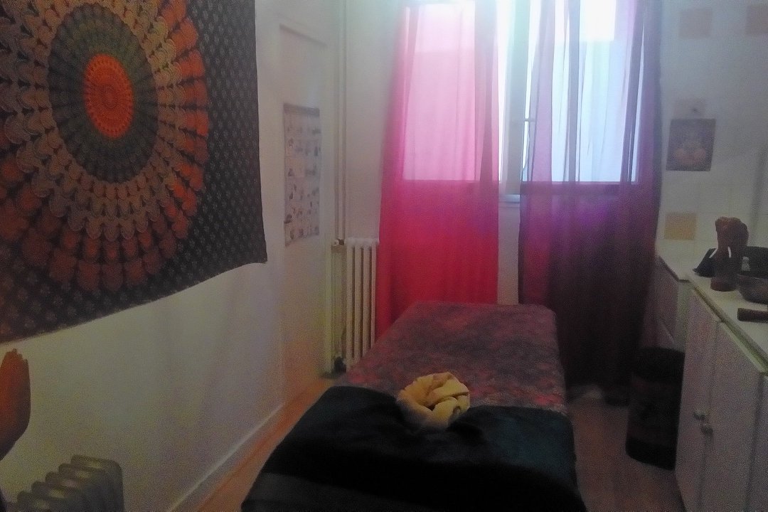 Sindhiya massage, Sens, Bourgogne