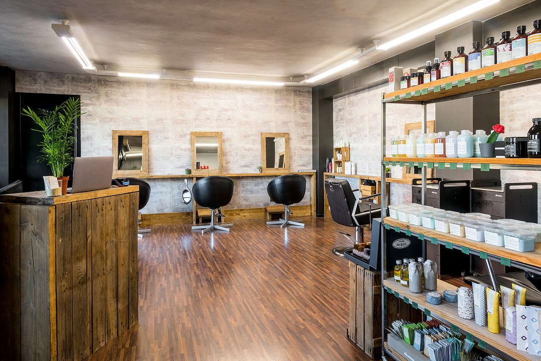 Akaba Salón, Las Águilas, Madrid