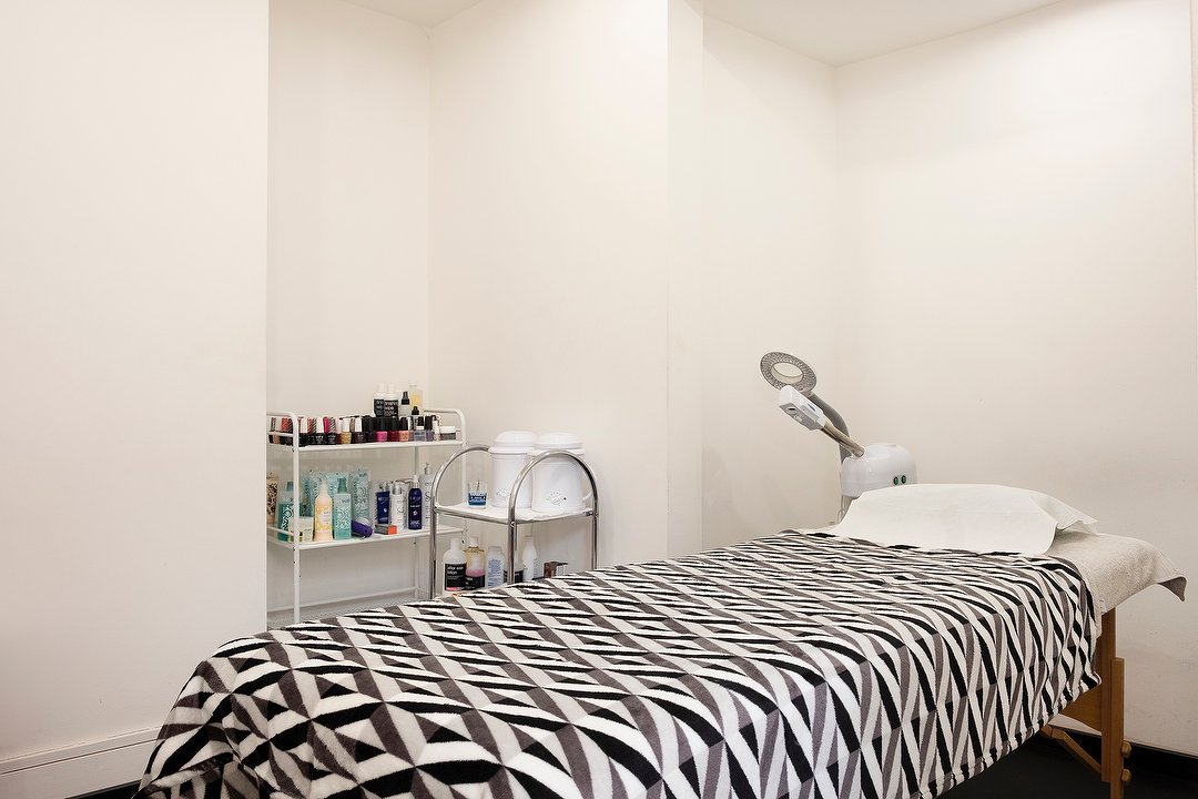 Beauty at Luxury Style, Battersea, London
