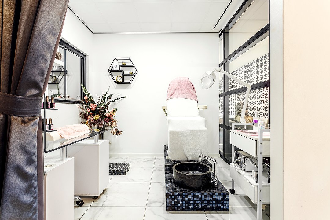 Skin Improvement & Beauty, Mosplein, Amsterdam