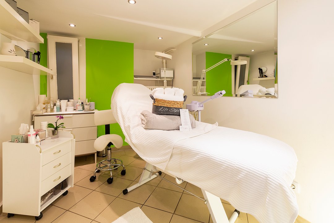 Vanessa Abbondi Cosmetics, Charlottenburg, Berlin