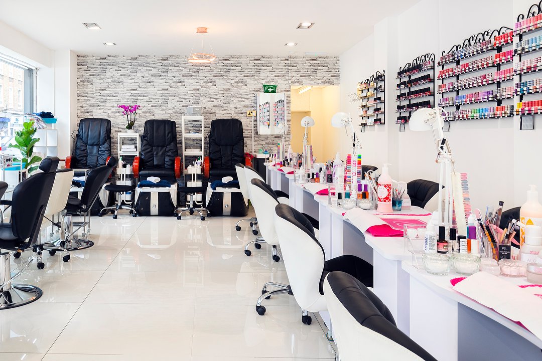 Master Beauty & Nails, Spitalfields, London