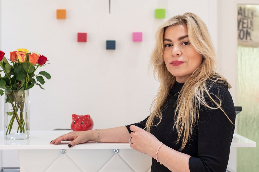 Mobiler Brautservice Hochzeitsfrisuren Und Hochzeits Make Up