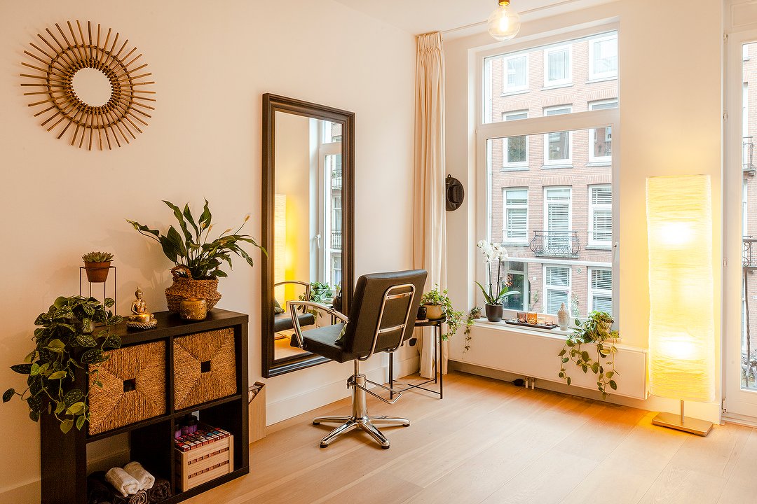 Hair by the Balcony, Cornelis Anthoniszstraat, Amsterdam