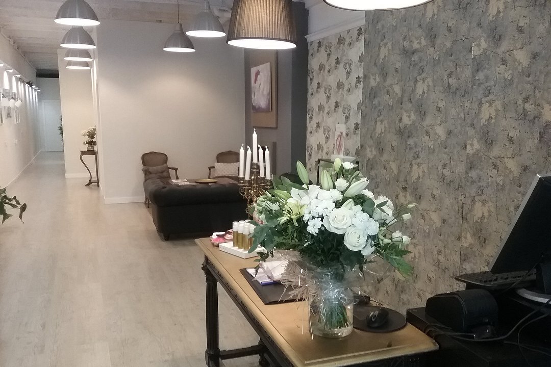 Essence by Essence, Sector Centre, Provincia de Barcelona