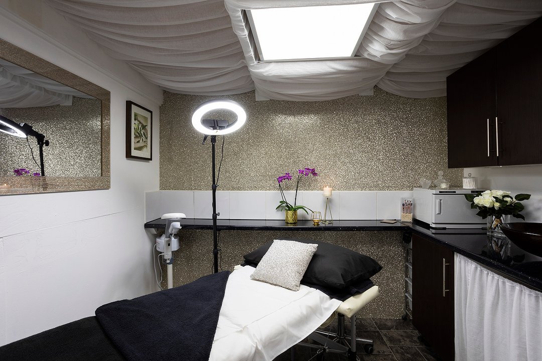 AMGoodlife, Caterham, Surrey
