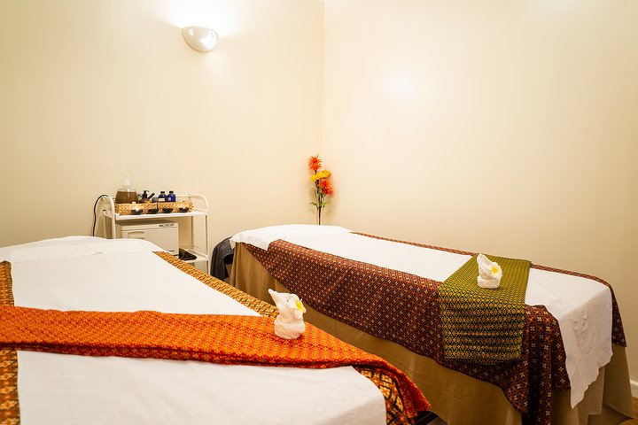 Flower Thai Massage And Beauty Spa Upminster Massage And Therapy Centre In Upminster London