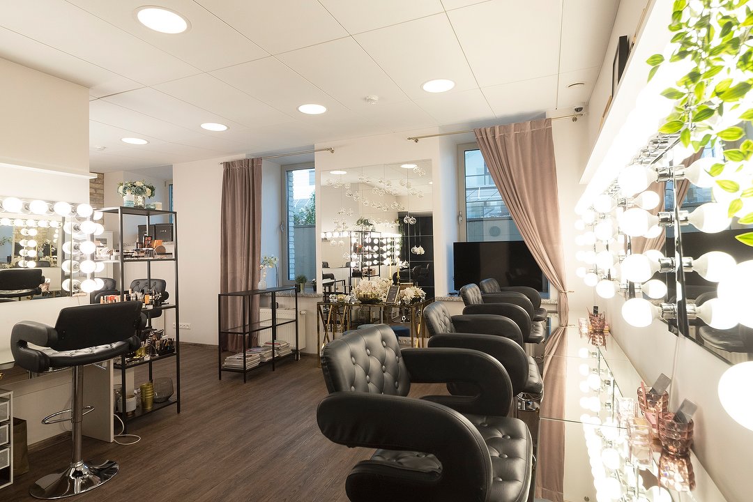 Monika Briu Beauty Studio, Prezidentura, Vilnius