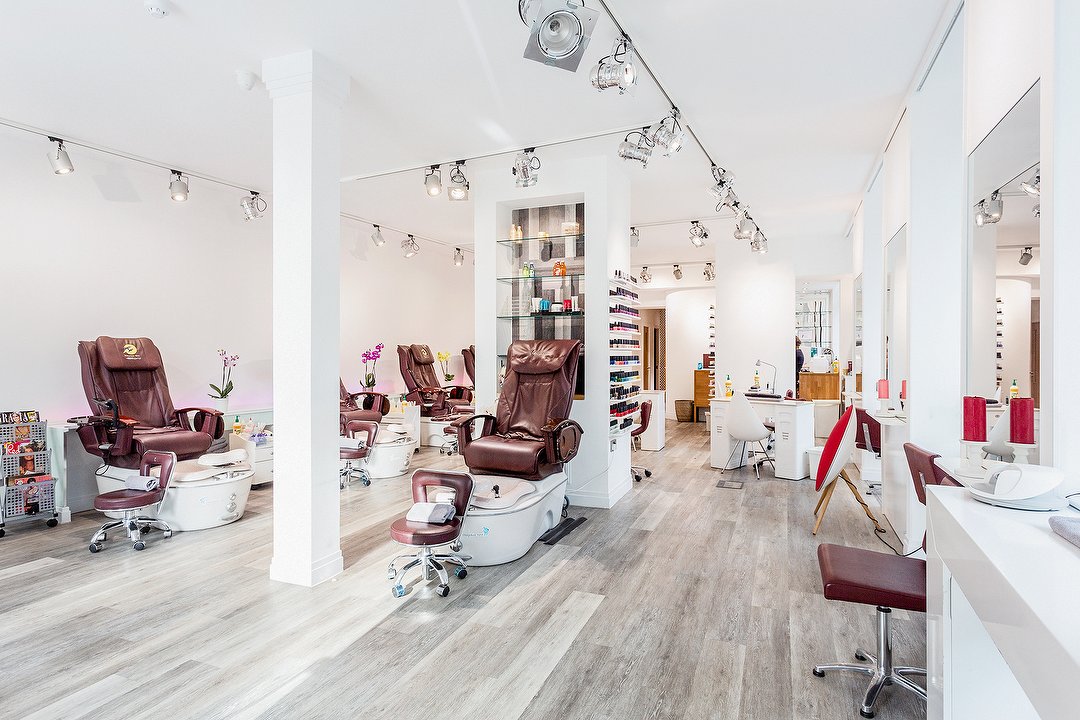 Oki-Doki Nails & Beauty, Crossharbour, London