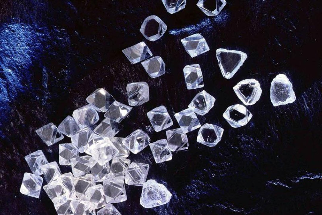Lengths of Diamonds - Wales, Clapham Common, London