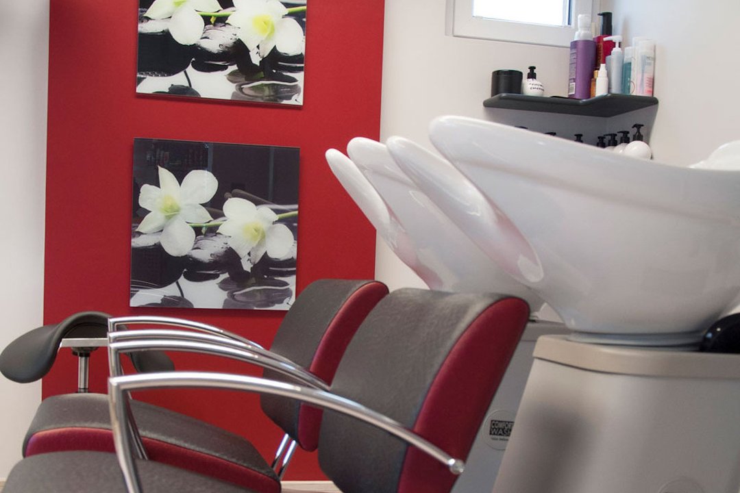 Friseur Haargenau - Zeppelinstraße, Griesheim, Hessen