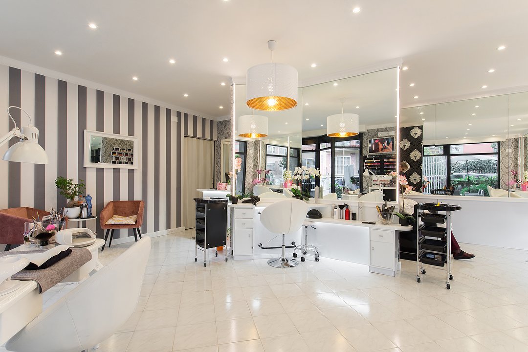 Sarah Rouiller Stilista di Bellezza, Aurelio, Roma