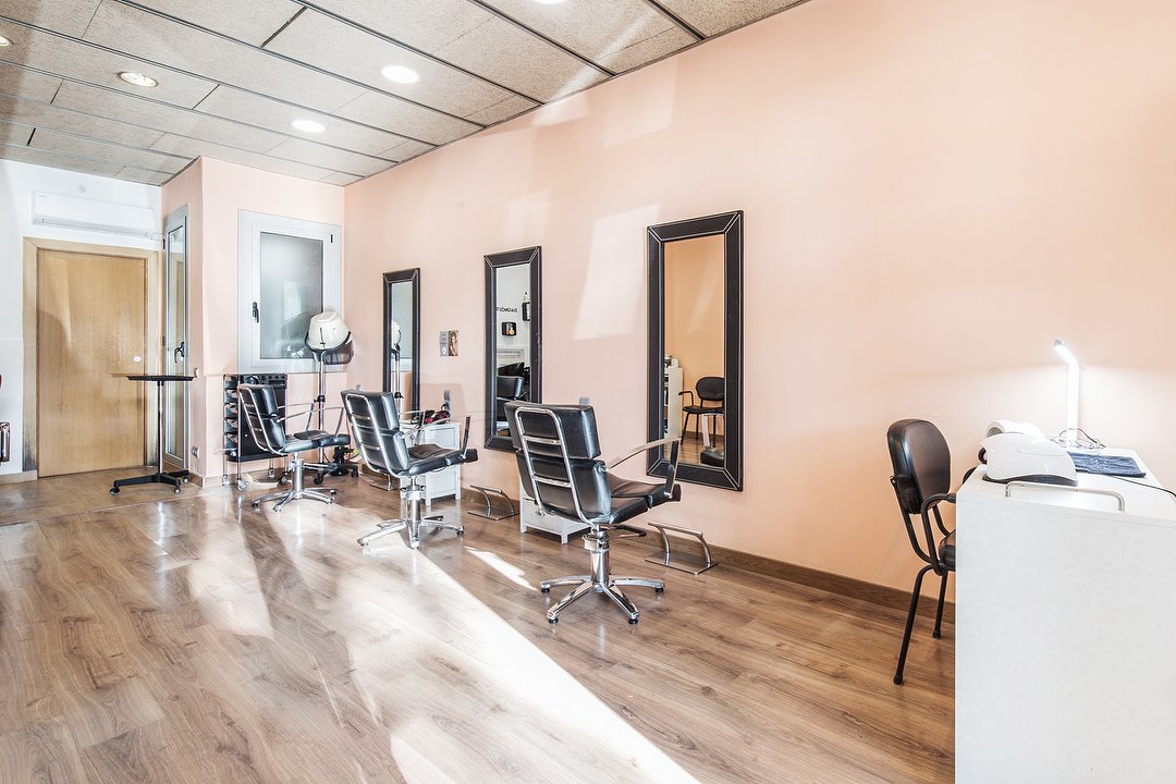 Aroa en Solveig Estilistas, Poble Nou / Zona Esportiva, Provincia de Barcelona