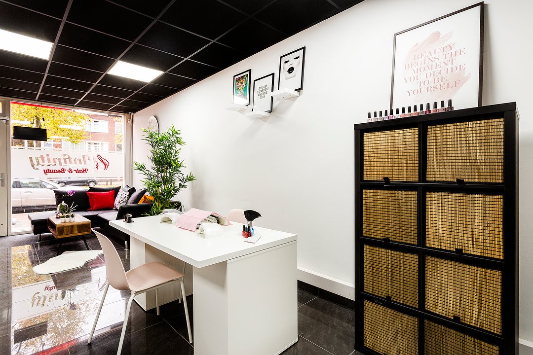 Infinity Hair & Beauty, Croeselaan, Utrecht