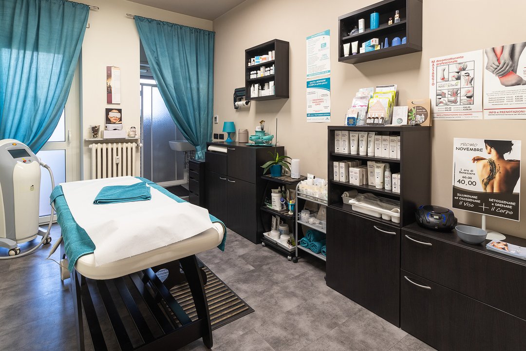 Farmacia ed Estetica S. Michele, Regio Parco, Torino