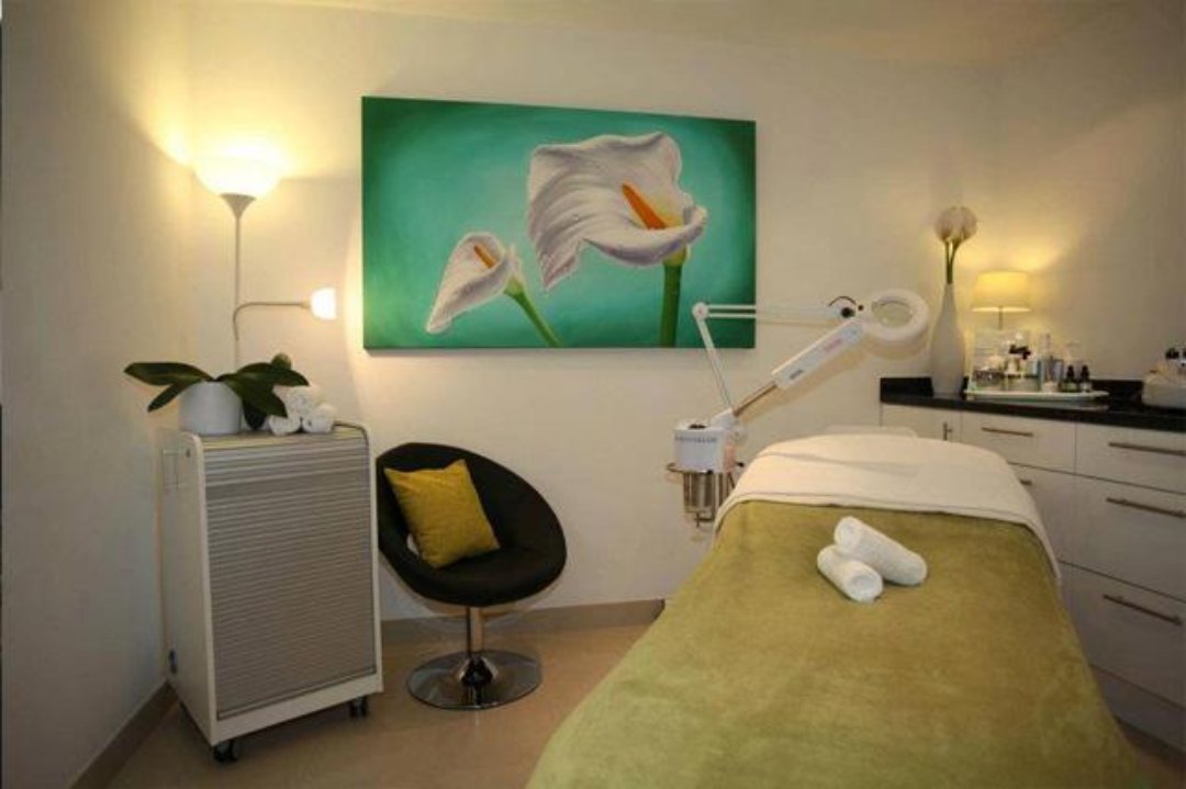 Bright White Smiles Covent Garden, Covent Garden, London