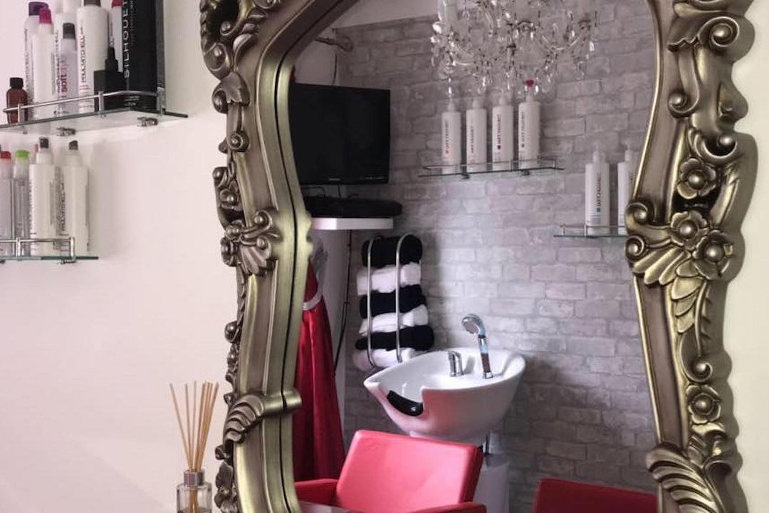 Hair by Charlotte, Sandford-on-Thames, Oxfordshire