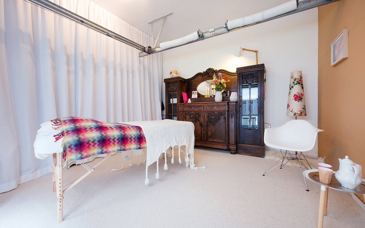Top 20 Massagesalons in ZuidHolland Treatwell