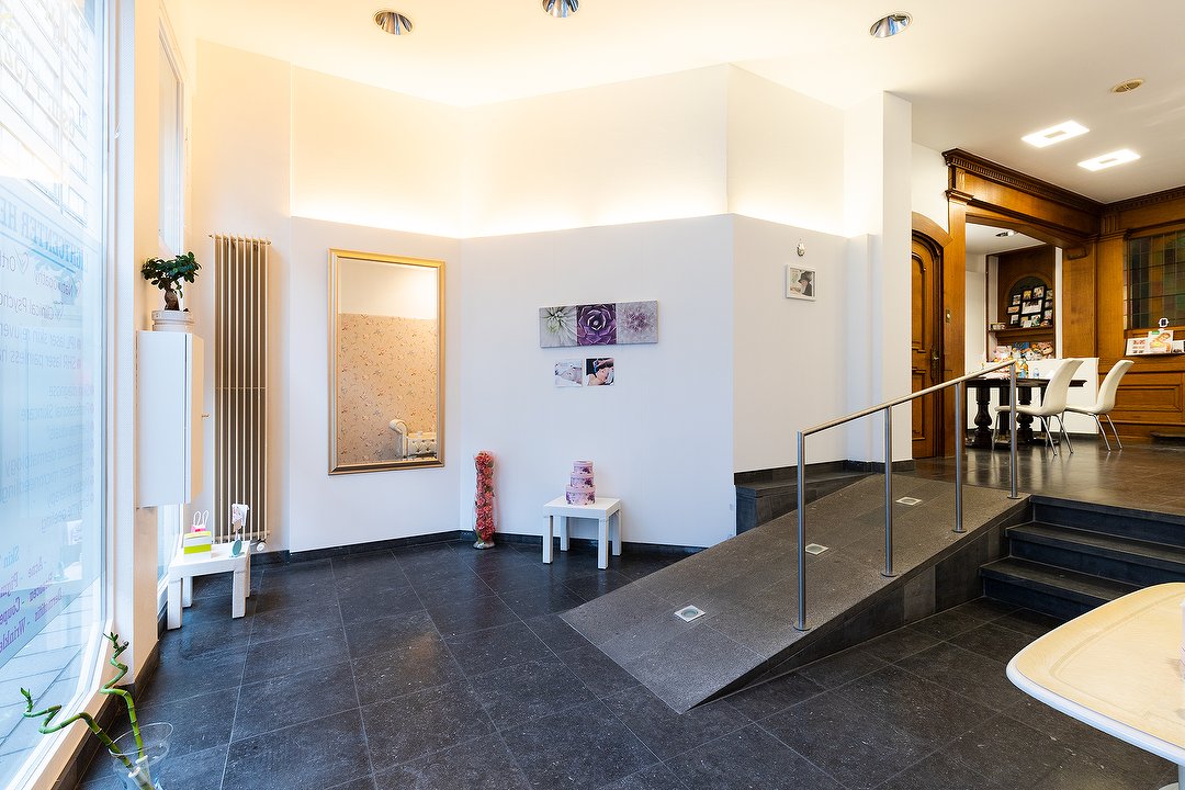 Light Center Health & Aesthetics, Lange Leemstraat, Anvers