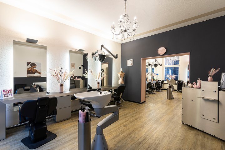 Si Professional Hairdesign | Friseur in Rath, Düsseldorf - Treatwell