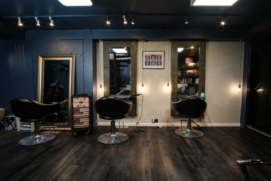 Renner Brazilian Hair Stylist Hair Salon In Soho London Treatwell