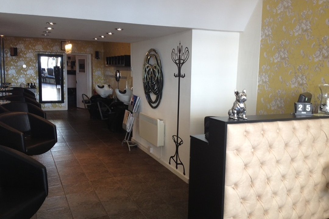 HeadHunters Salon, Chatham, Kent