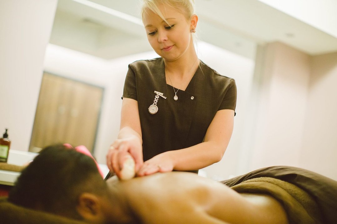 chawton park spa at alton sports centre day spa in alton hampshire treatwell