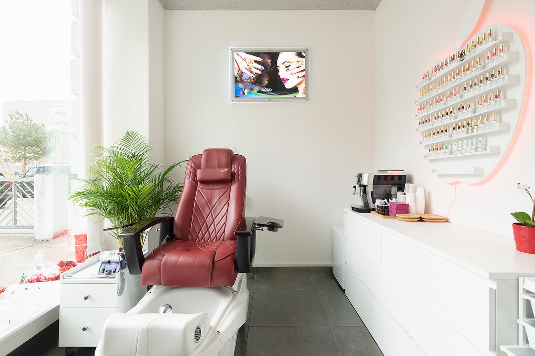 Cholly Nails, Kreis 5, Zürich